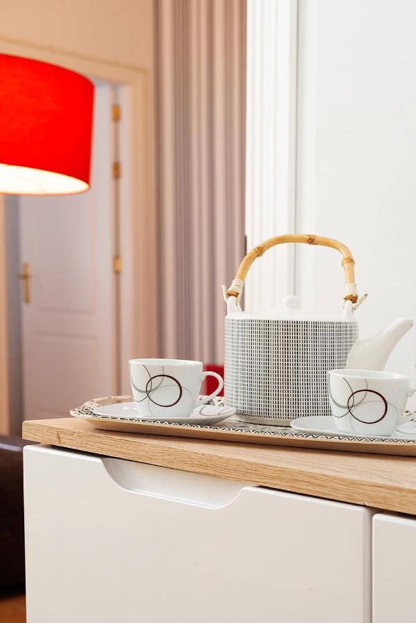 Apartamento Pasaje Valvanera Sevilla Eksteriør bilde